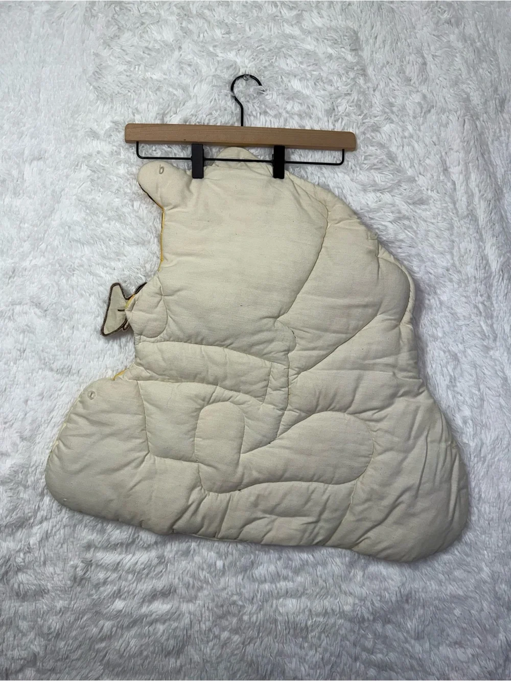 Vintage 90s Quilted Winnie the Pooh Honey Pot Baby Blanket Nursery Wall Decor